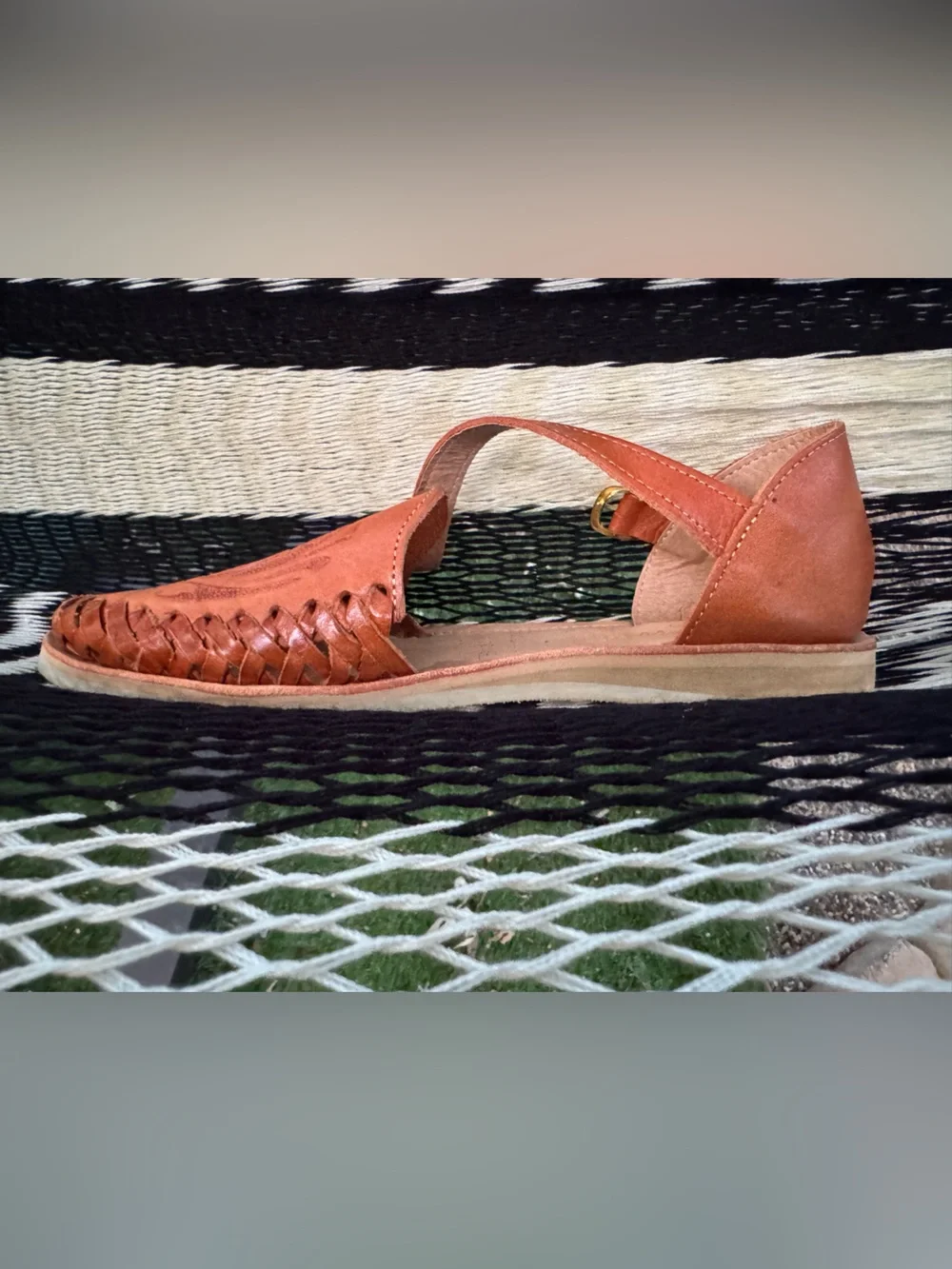 NWOT Women's Tan Leather Espadrille Sandals with Floral Hand Tooled Design sz 9